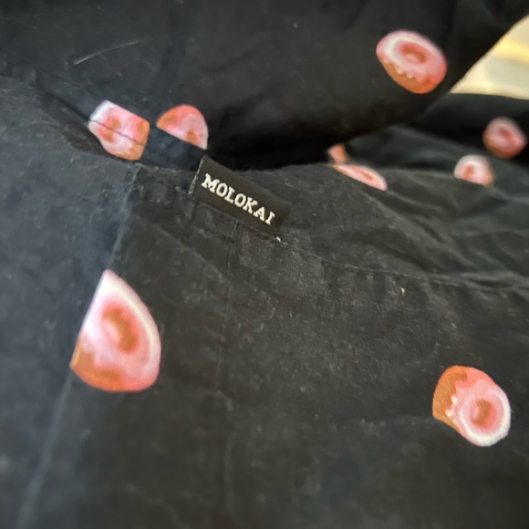 CUTE!!! Molokai Surf Co Hawaiian shirt with - yes! - pink glazed donuts! XL - Picture 4 of 9